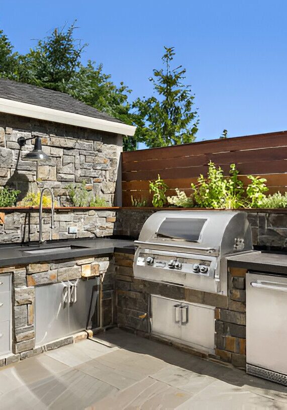 professional outdoor kitchen installation